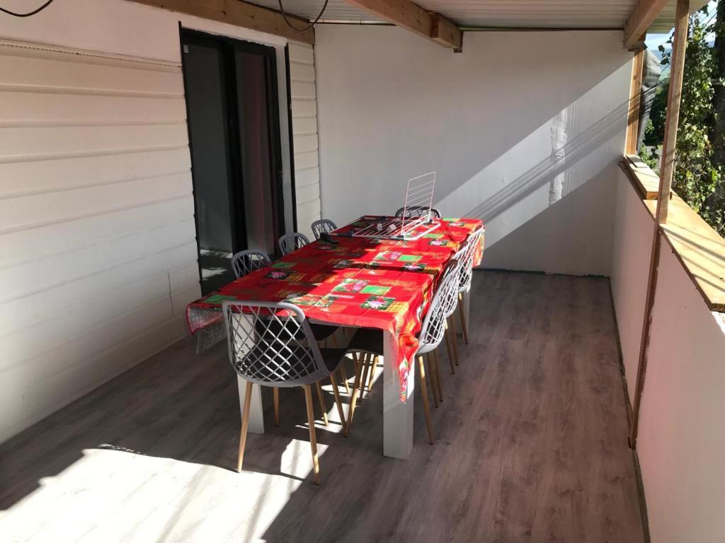 Le Flamboyant Avec Piscine Chauffee 30° Et Jacuzzi Apartment Saint-Andre Luaran gambar